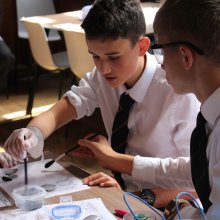Record Breaking Detectives Record Breaking Detectives