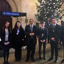 Pupils Plunge into Parliament Pupils Plunge into Parliament